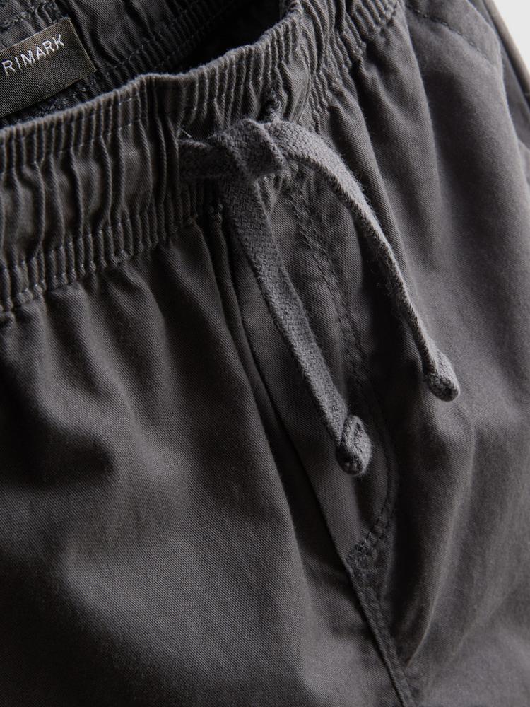 Short Gris Oscuro Amarre Cintura