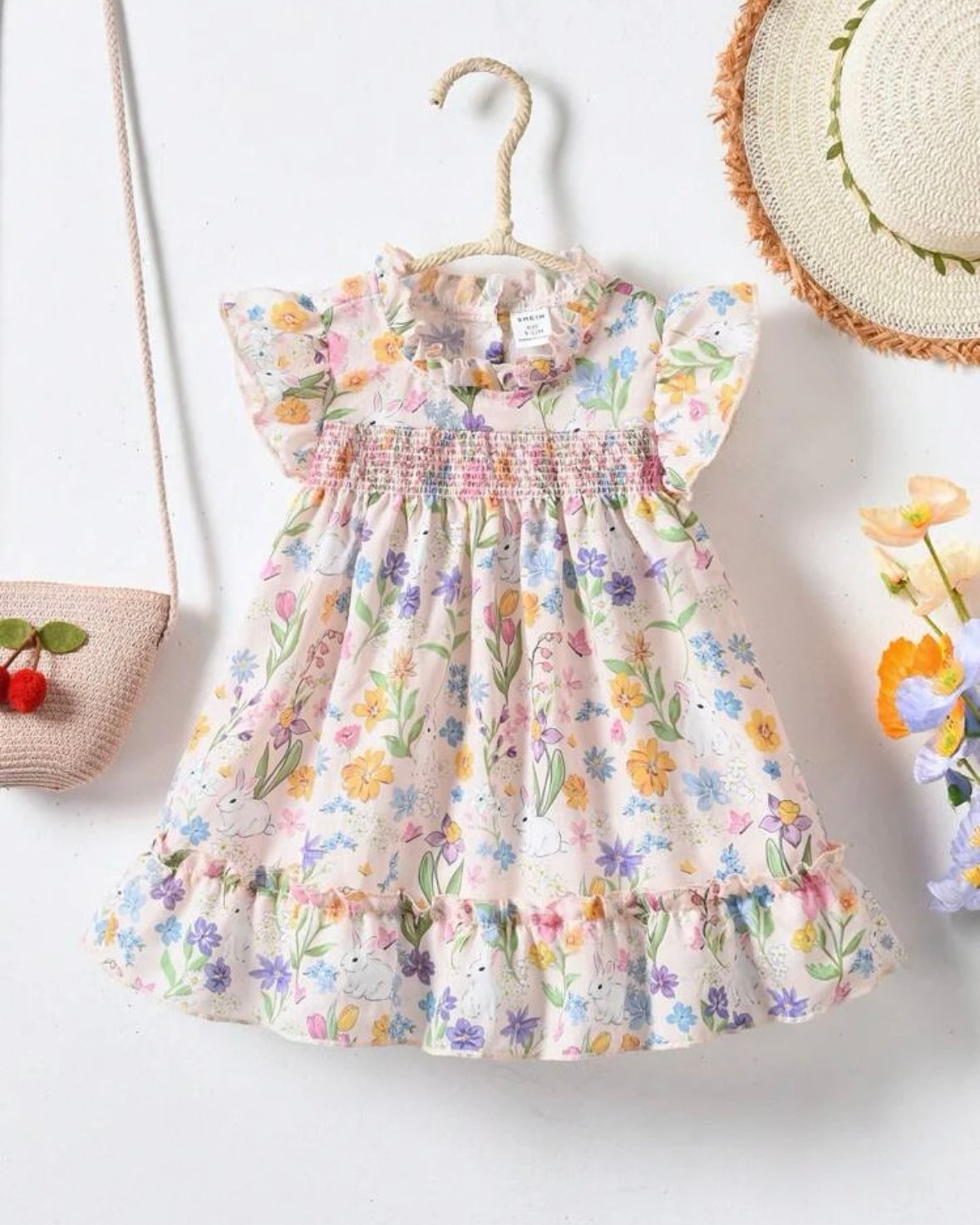 Vestido flores y conejitos