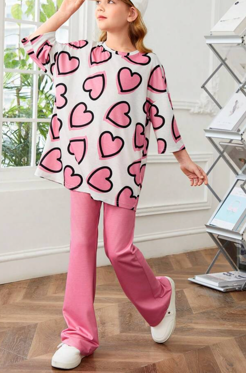 Conjunto Pantalon con Camisa Estampado Corazón