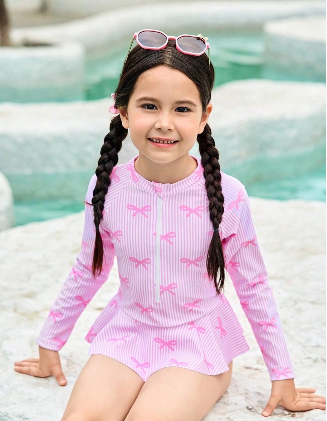 Traje de baño chongos Coquette niña pequeña