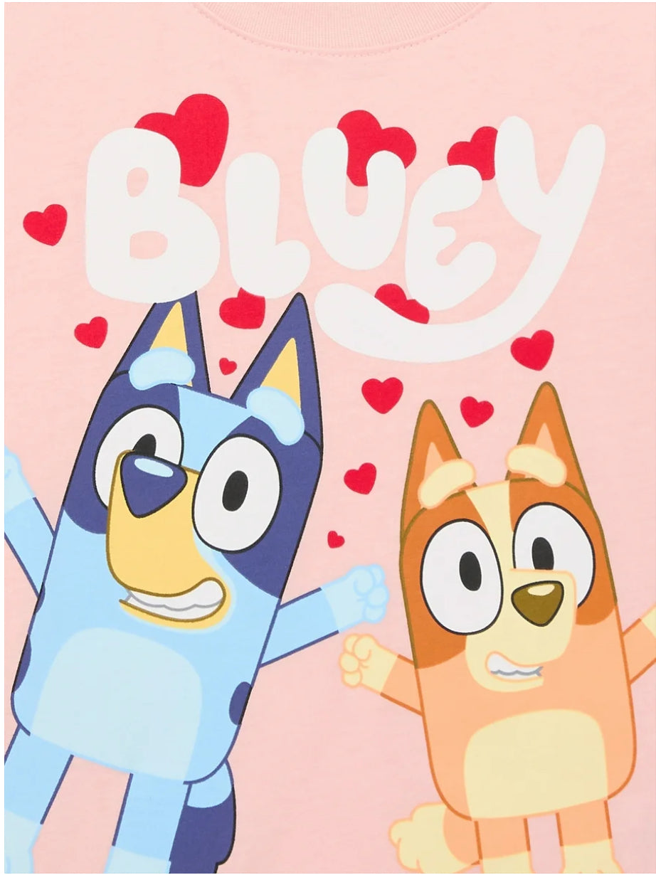 Camiseta Bluey y bingo Rosada San valentin