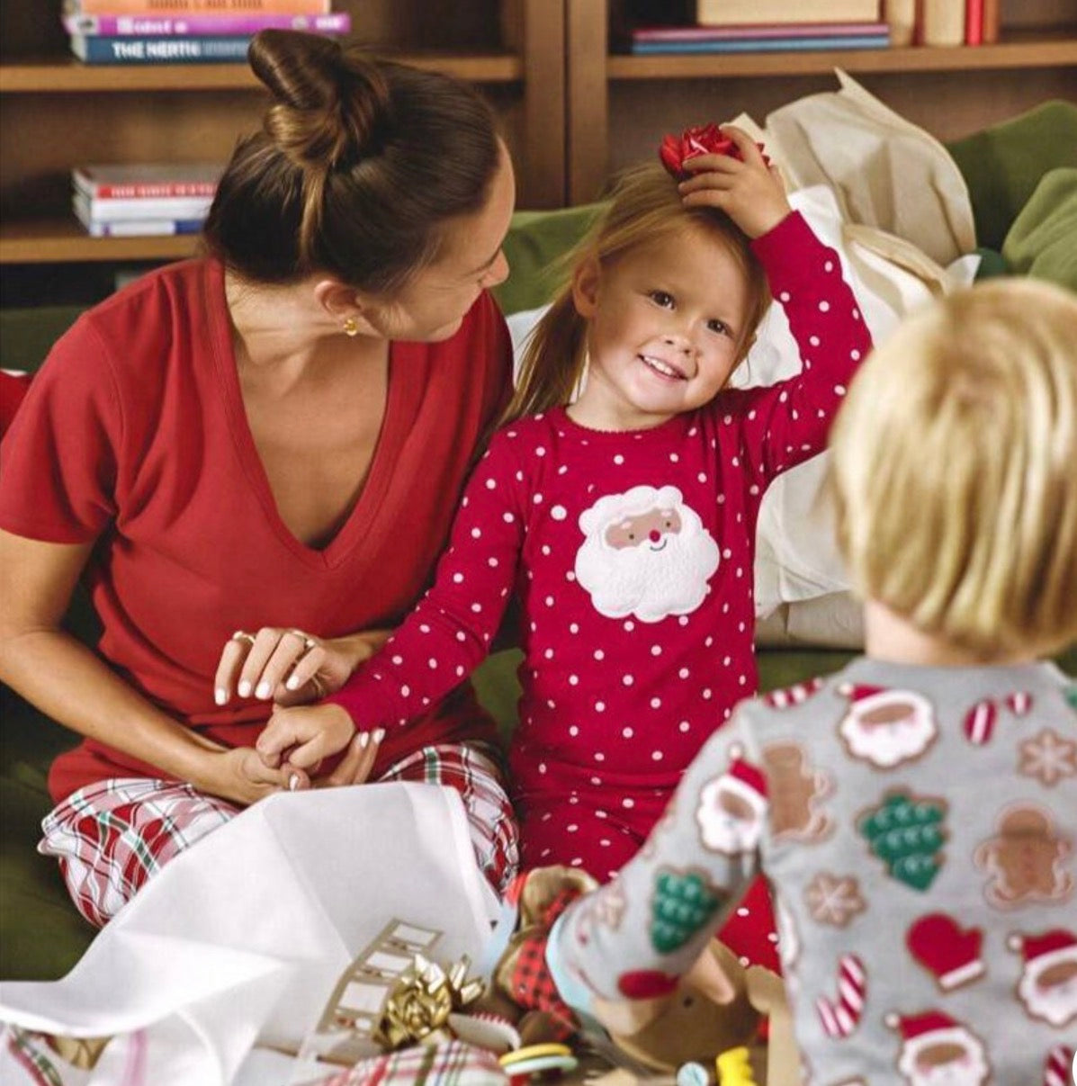 PIJAMAS NAVIDEÑAS CARTERS POLKA DOTS Y FIGURAS