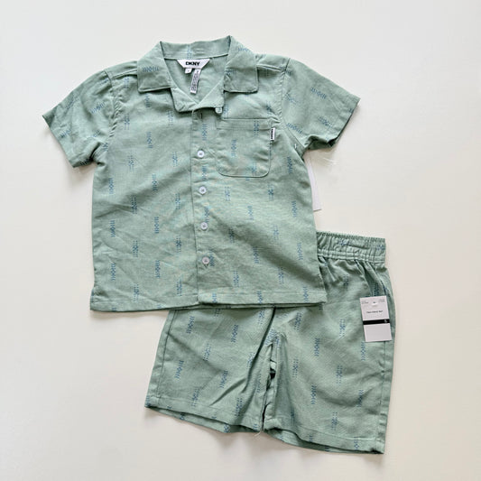 Conjunto DKNY verde lino