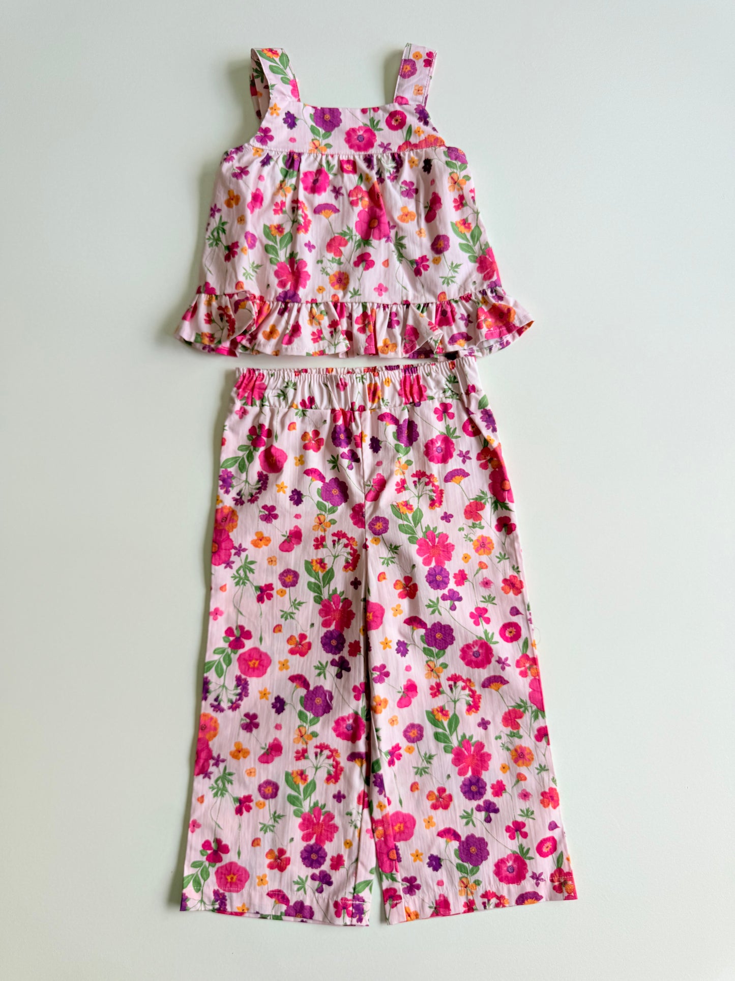 conjunto flores pantalon