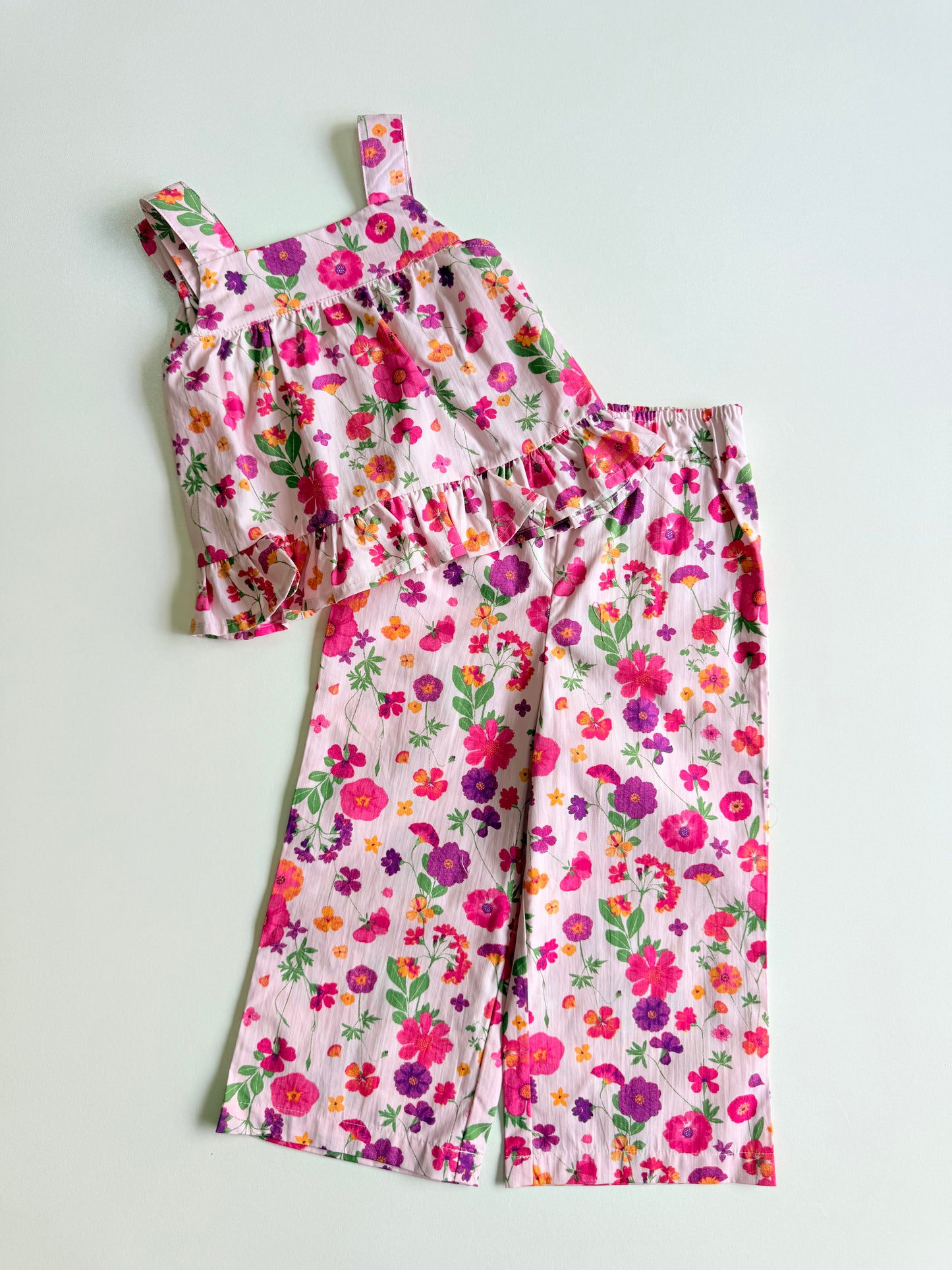 conjunto flores pantalon
