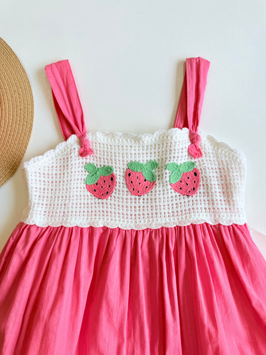 Vestido Rosa De Fresa Con Sombrero