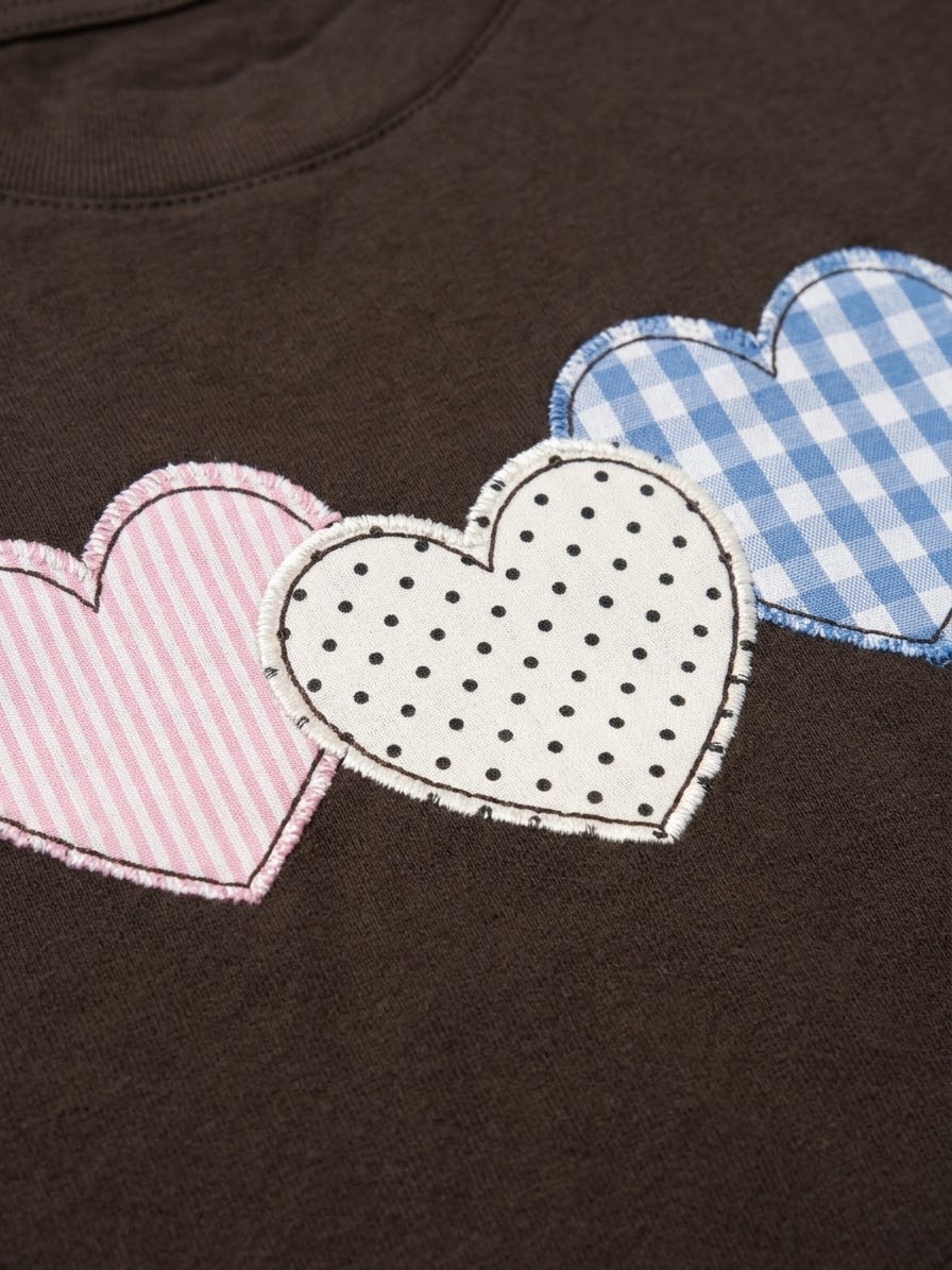 CAMISETA OVERSIZE CAFÉ CORAZONES