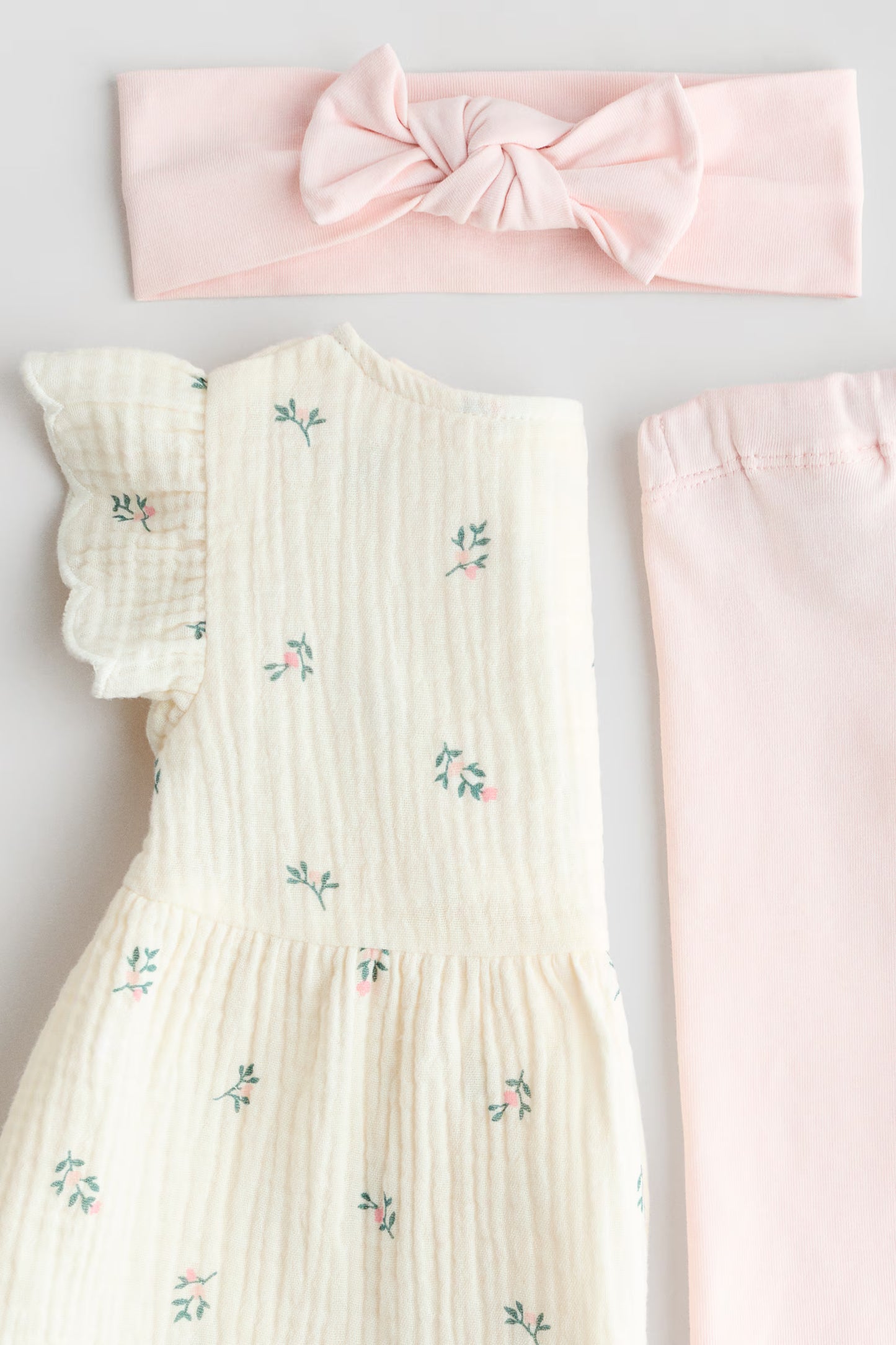 CONJUNTO BEBE LEGGING CON BLUSITA Y DIADEMA HM