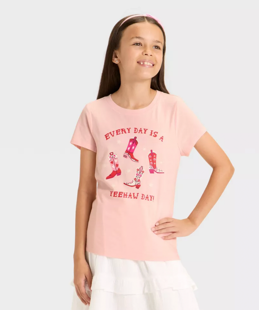 Camiseta rosa de botas