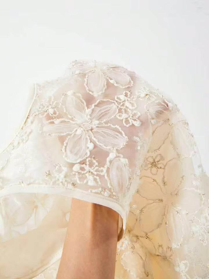 VESTIDO PRINCESA TUL BEIGE