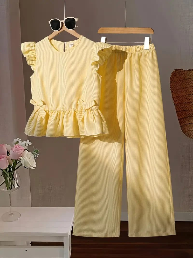 CONJUNTO AMARILLO CON VUELO MANGAS