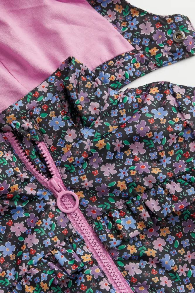 CHUMPA IMPERMEABLE FLOREADA