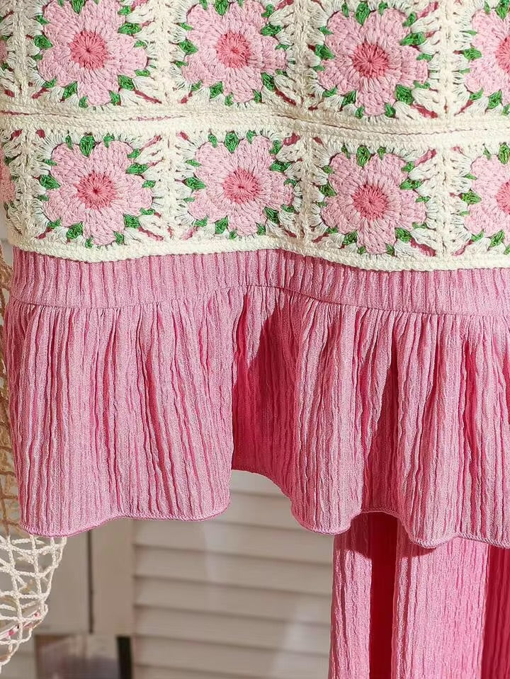 CONJUNTO ROSA DE TEJIDO GRANDE