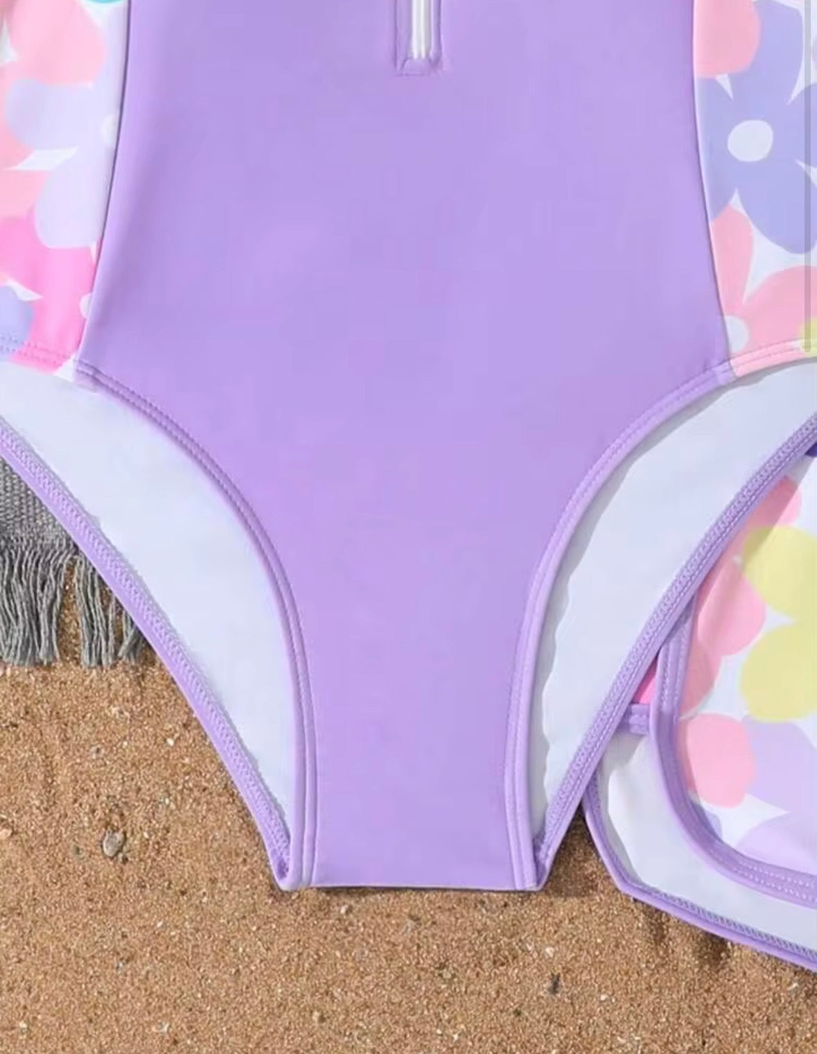 TRAJE DE BAÑO SHORT LILA FLOREADO