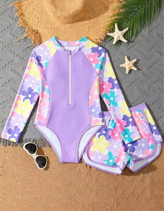 TRAJE DE BAÑO SHORT LILA FLOREADO