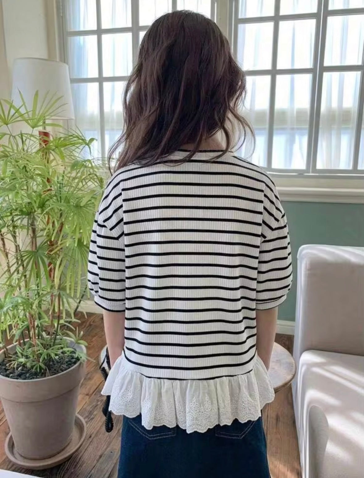 CAMISA RAYADA BLANCO Y NEGRO