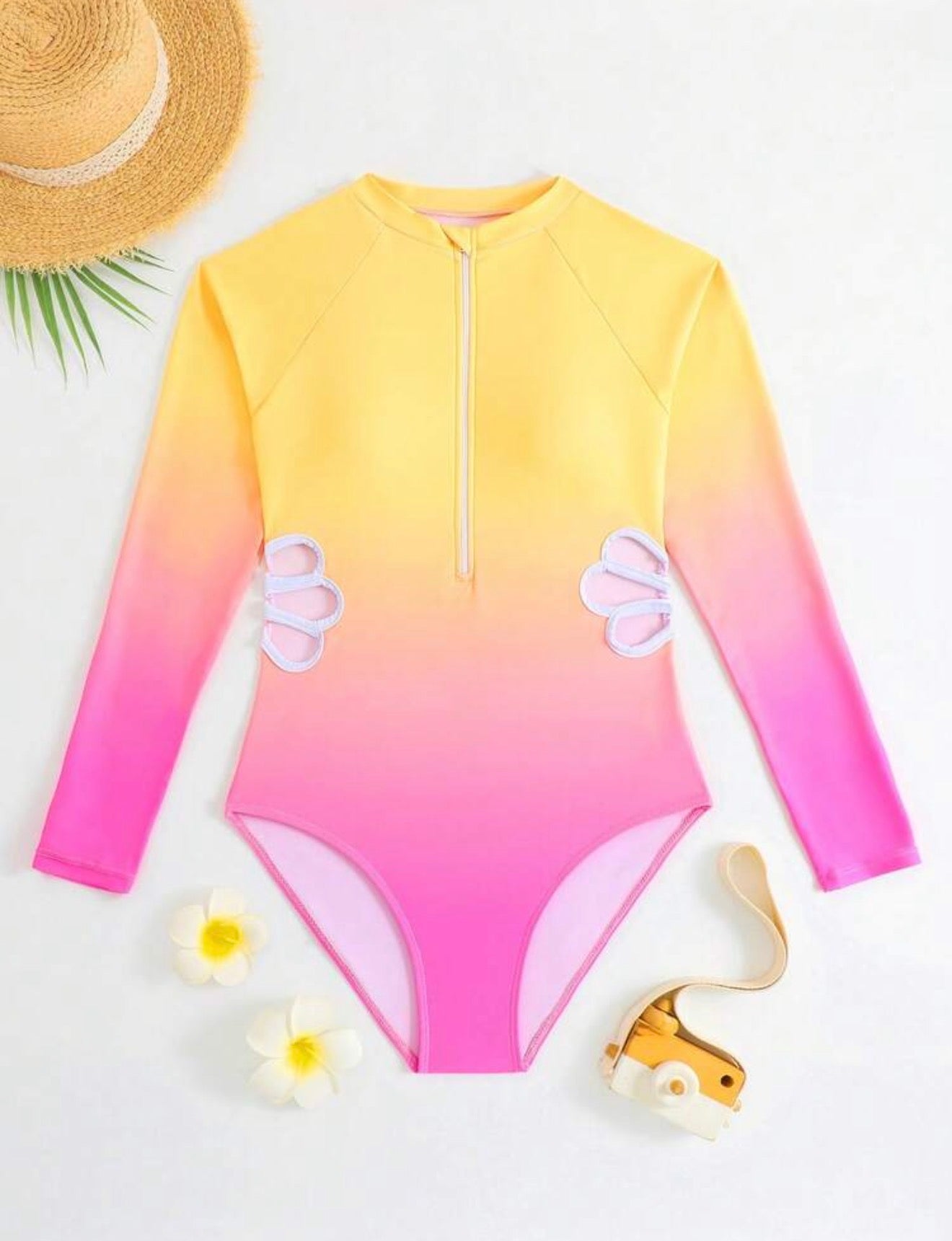 TRAJE DE BAÑO AMARILLO Y ROSA CON DISEÑO