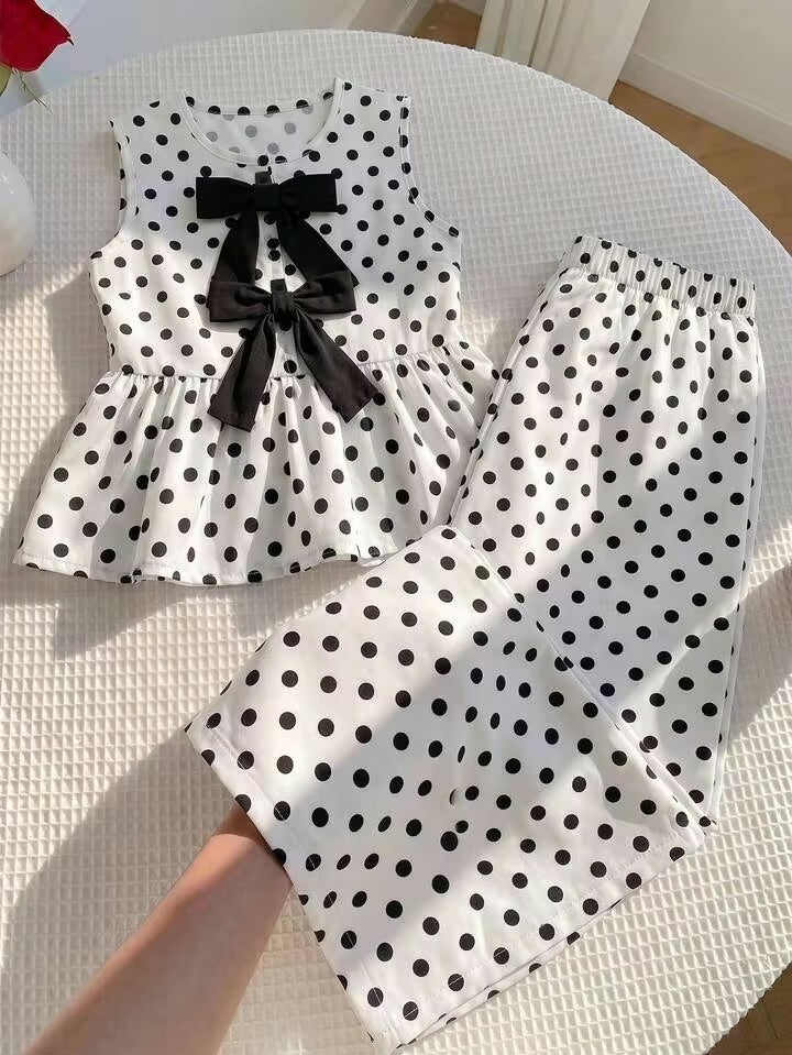 CONJUNTO BLANCO Y NEGRO ESTAMPADO CASUAL