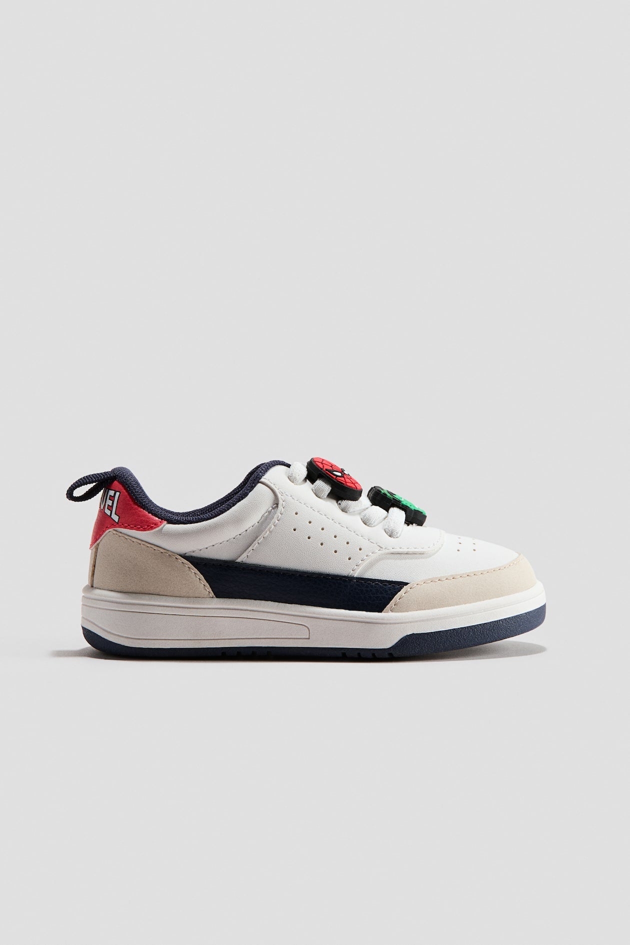TENIS BLANCOS MARVEL