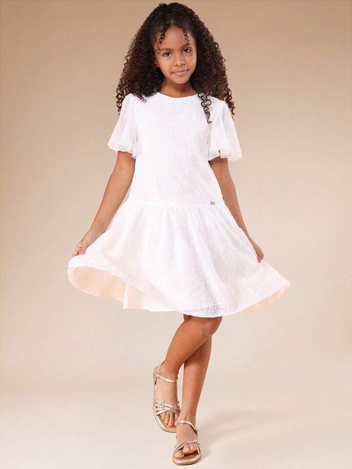 VESTIDO BLANCO CON MANGAS DE VUELO