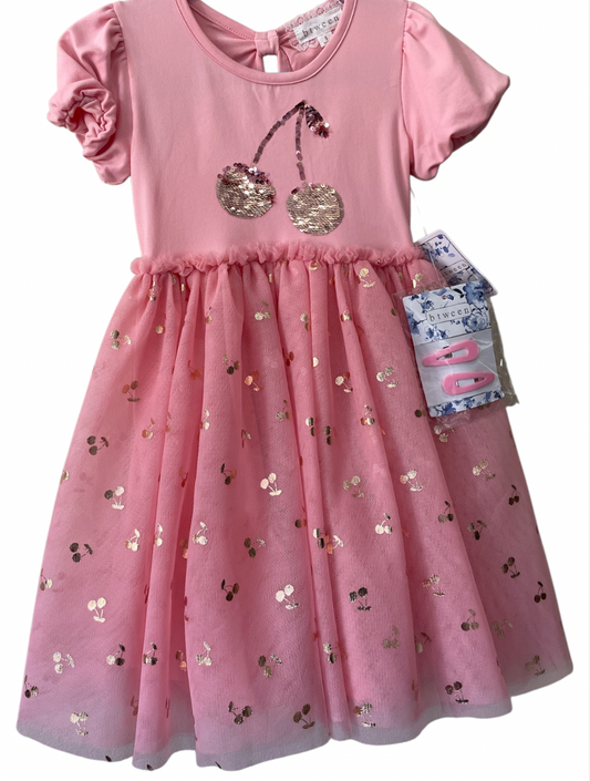 Vestido Rosado de Tul con Cerezas