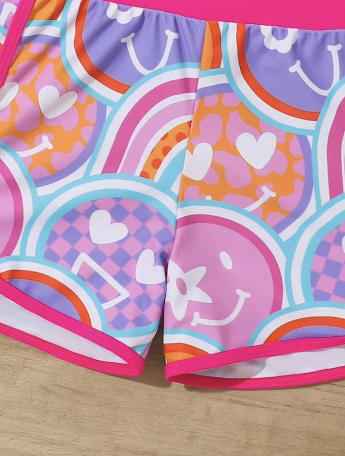 TRAJE DE BAÑO SHORT ARCOÍRIS DE CARAS FELICES