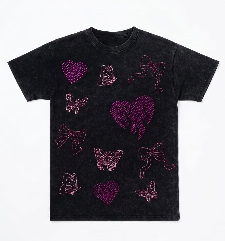 CAMISETA NEGRA CON PIEDRITAS