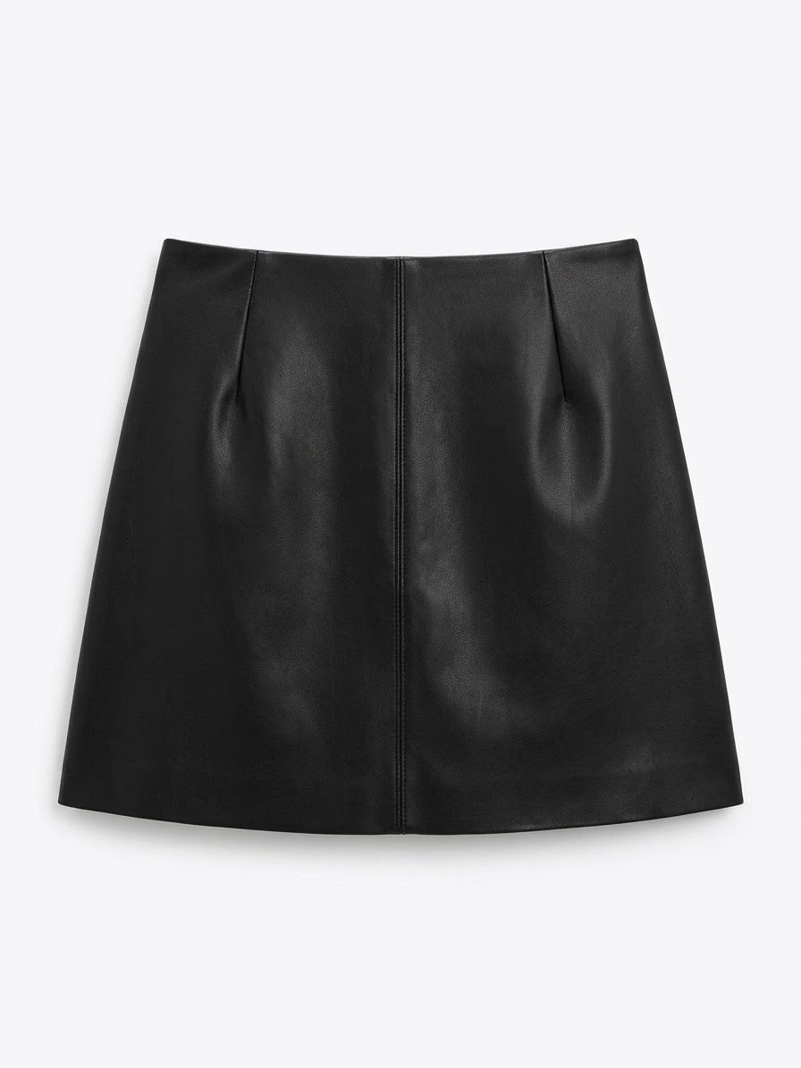 FALDA NEGRA DE CUERO