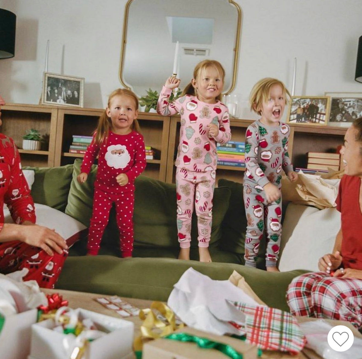 PIJAMAS NAVIDEÑAS CARTERS POLKA DOTS Y FIGURAS