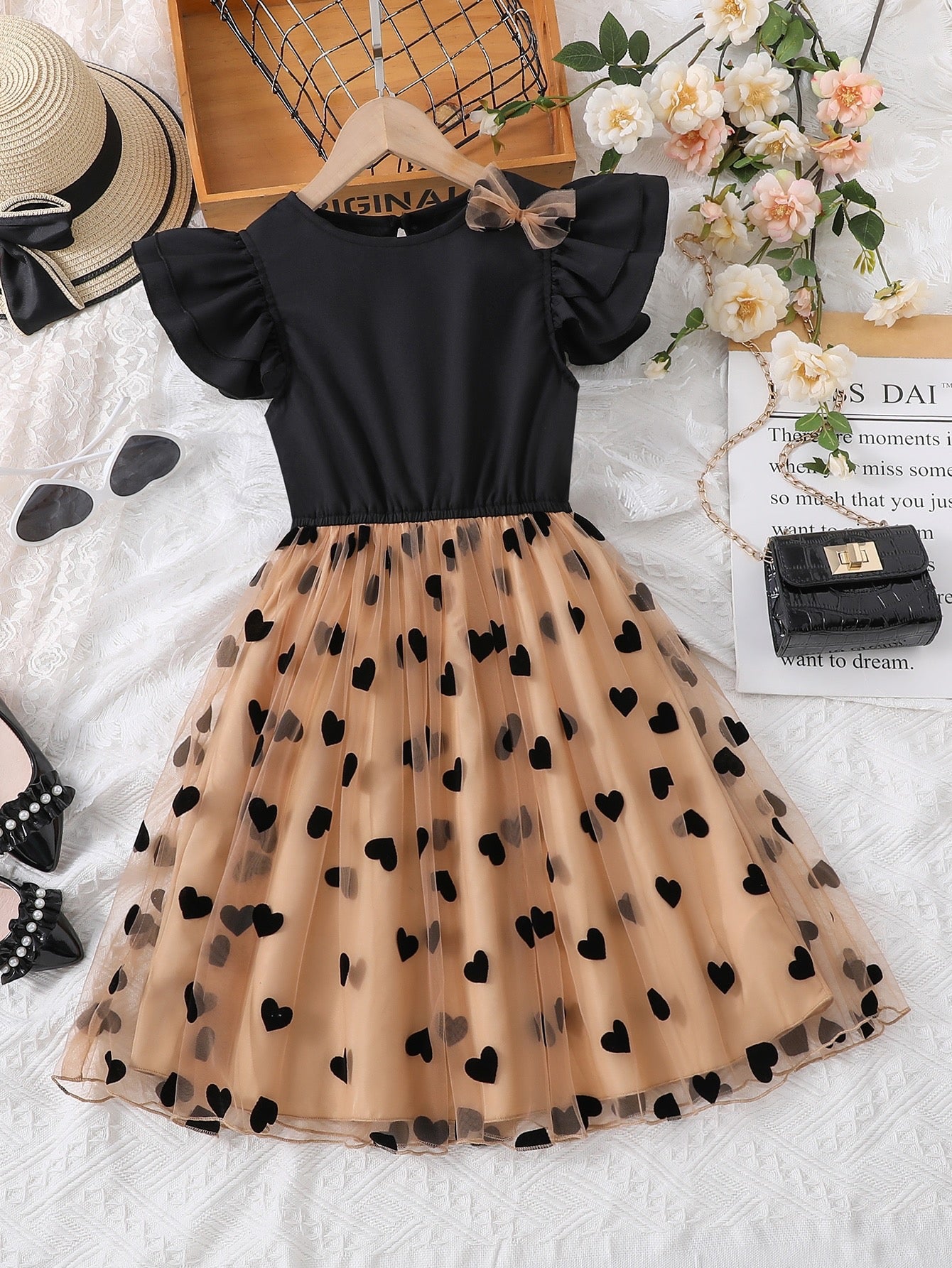 Vestido Negro/Beige de Corazones