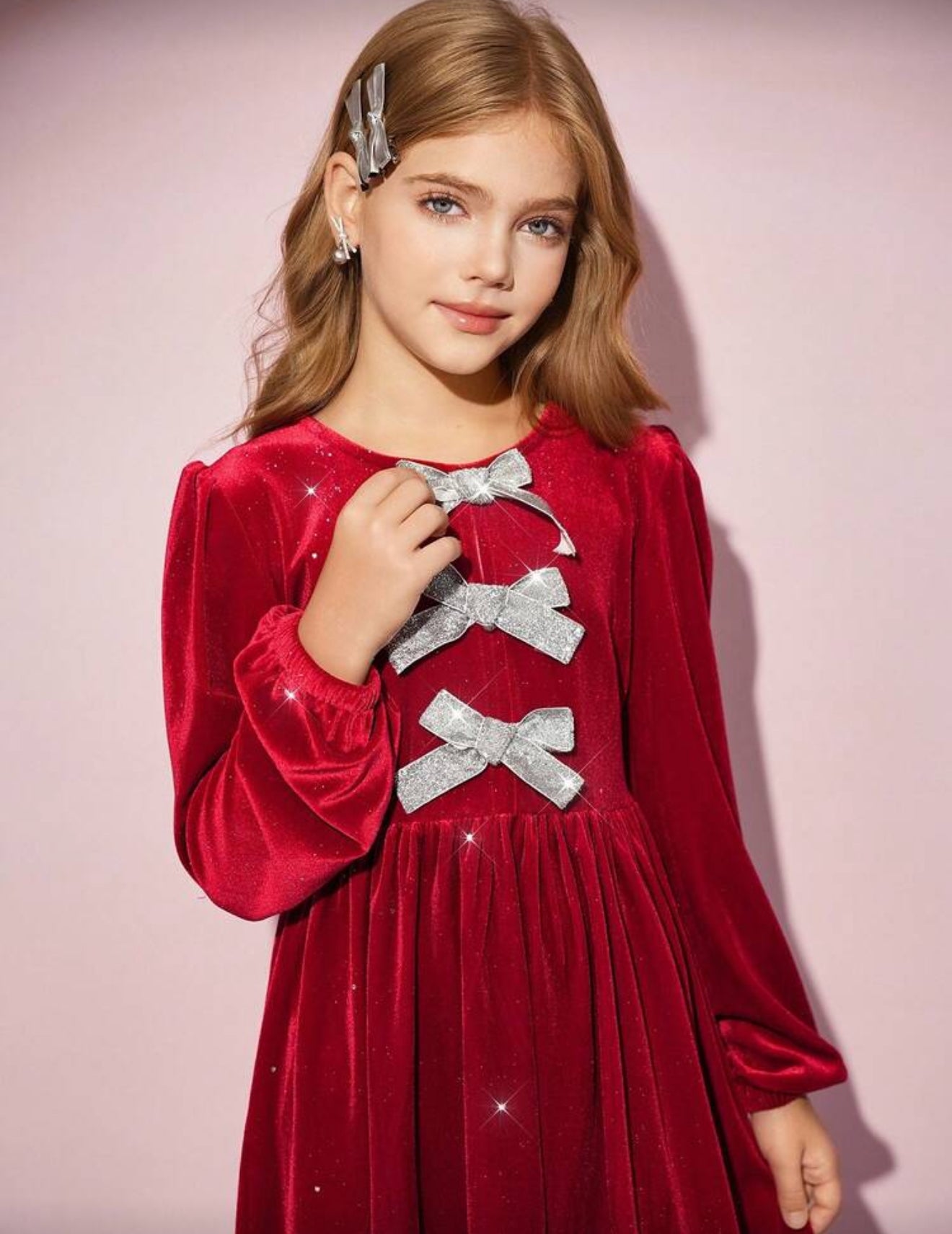 Vestido rojo terciopelo chongos plateados