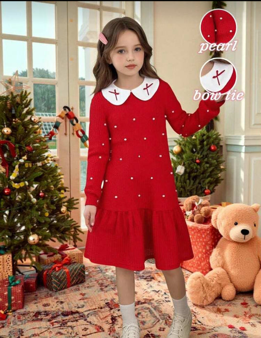 Vestido rojo cuello y perlas