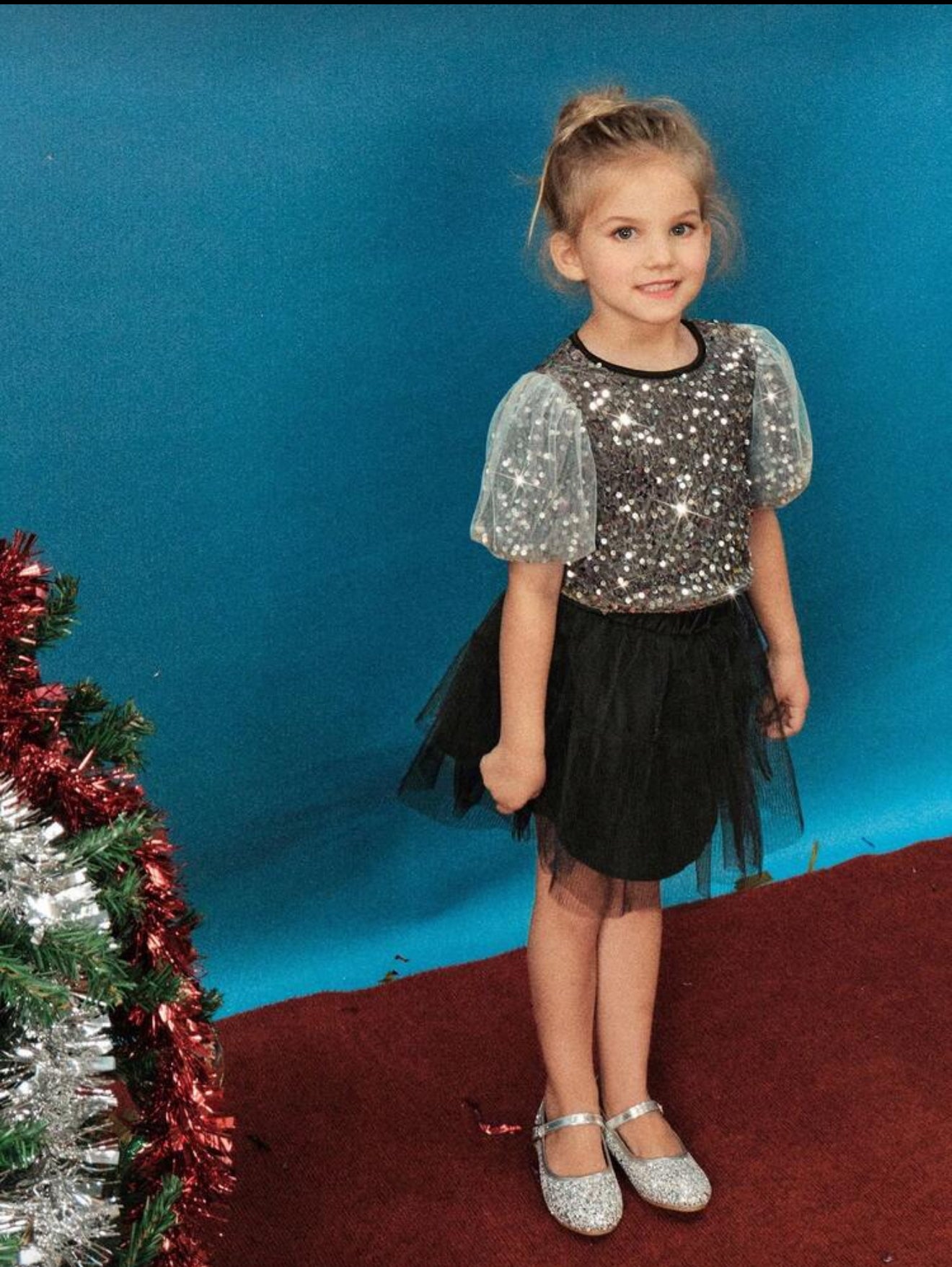 conjunto gris con negro lentejuelas