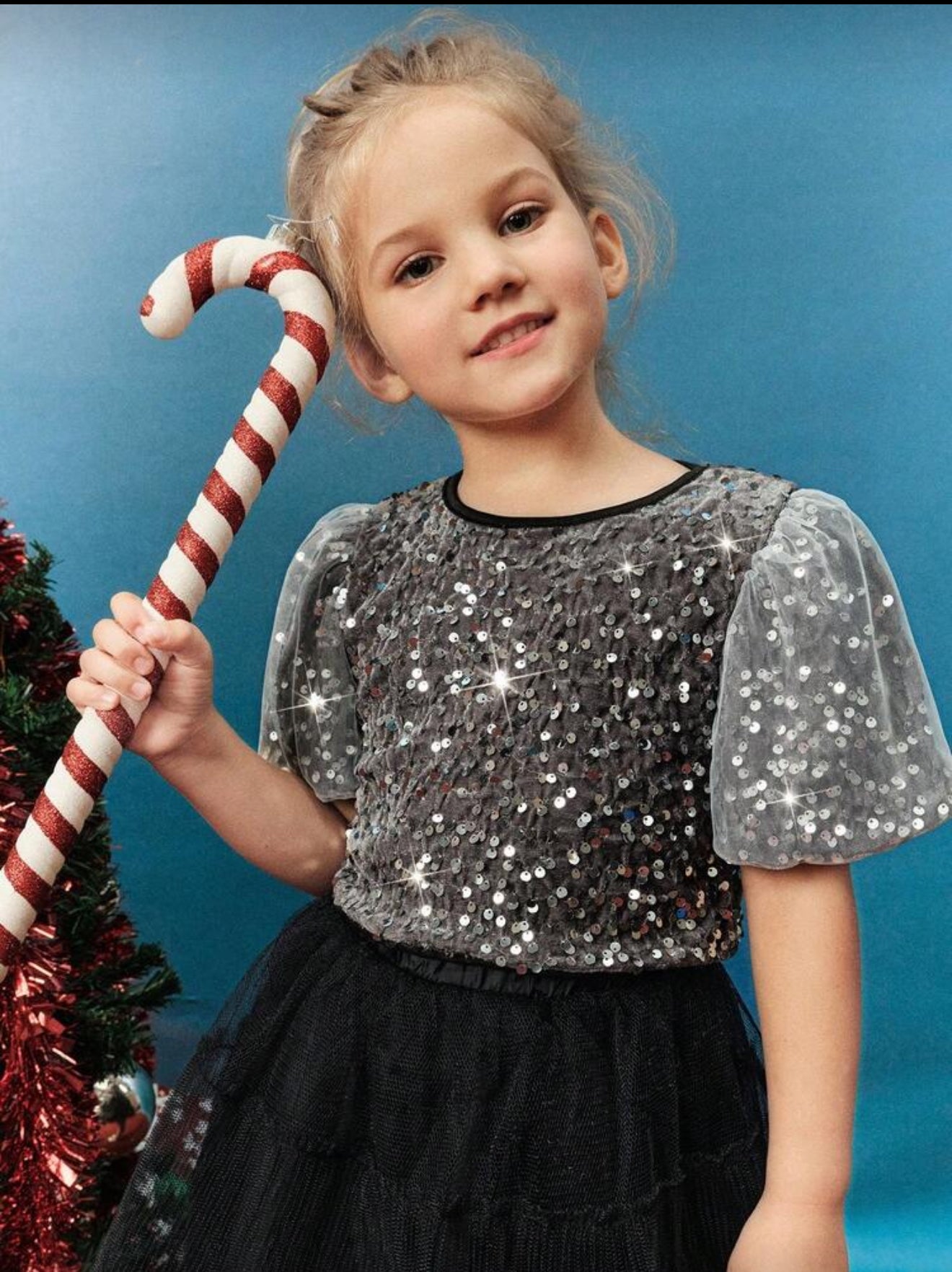 conjunto gris con negro lentejuelas