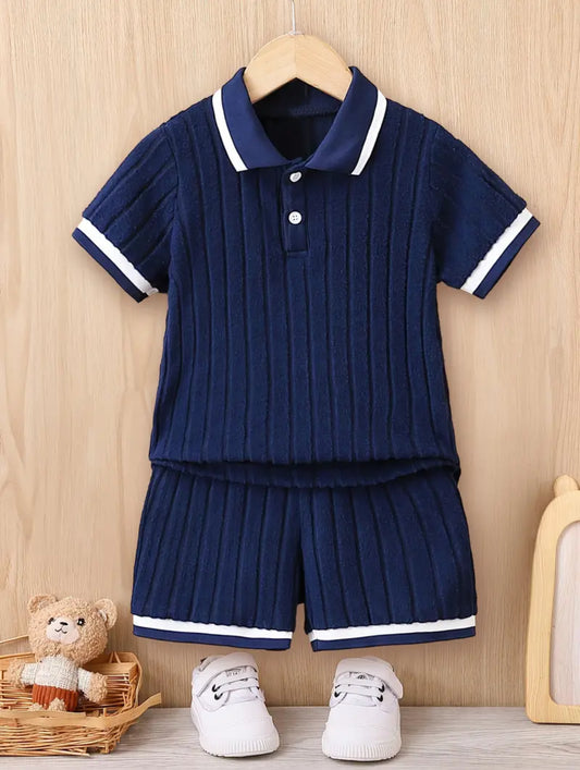 Conjunto azul marino short y camiseta