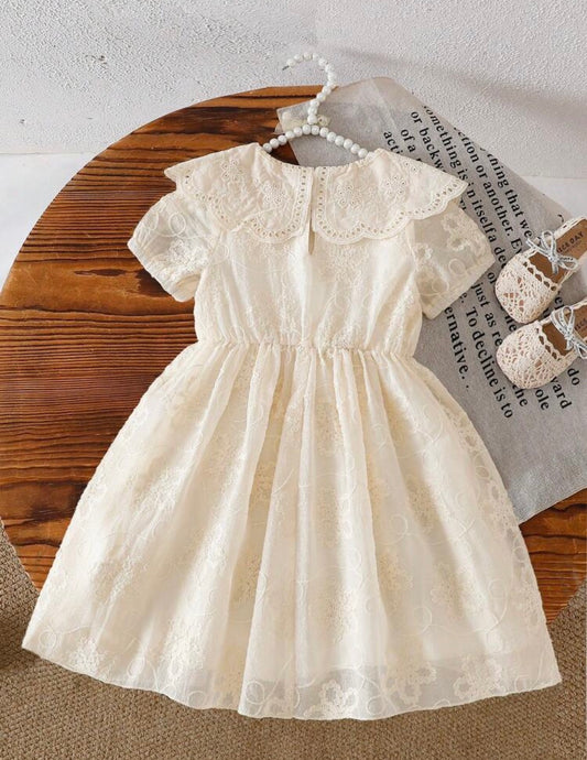 VESTIDO ENCAJE BEIGE CUELLO PETER PAN