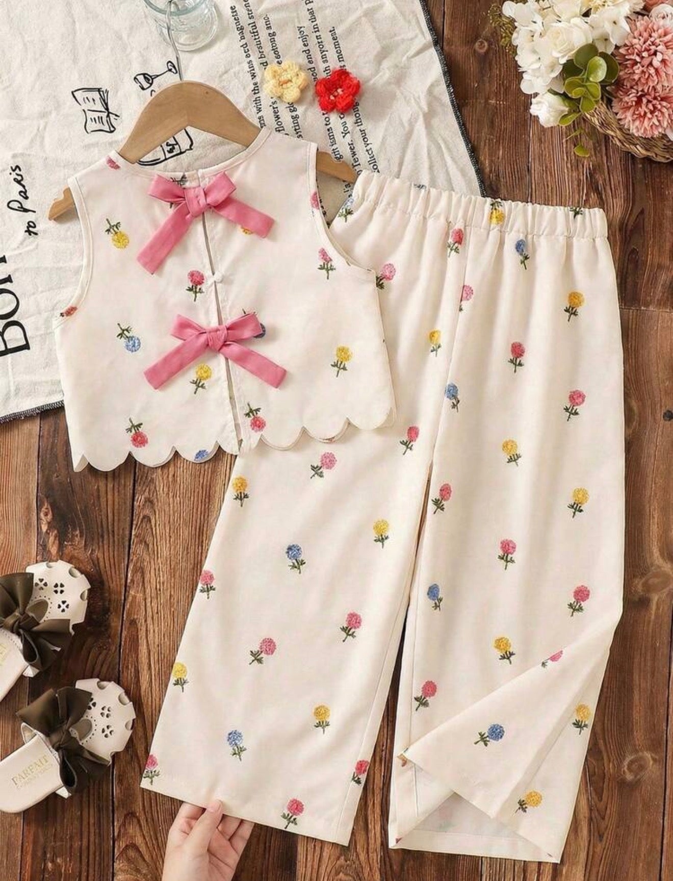 CONJUNTO BEIGE FLORES MULTICOLOR