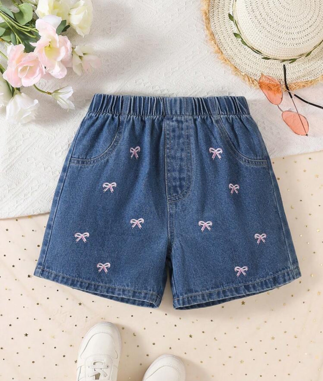 Short Denim CON CHONGUITOS