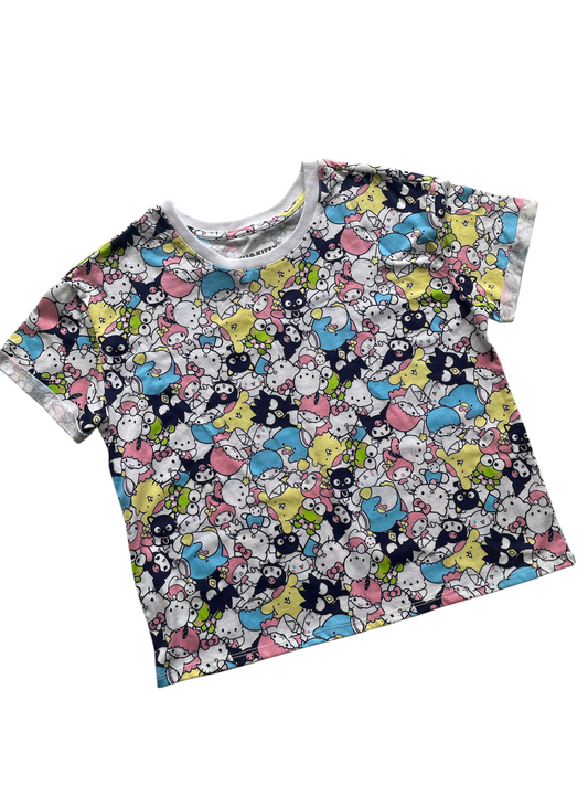 Camiseta estampada de hello kitty y amigos