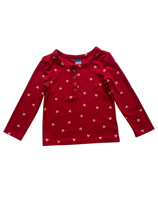 Camisa Roja con corazones rosados